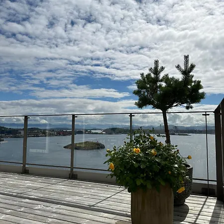 Sea-front - Ons 2024 Stavanger